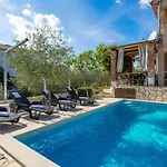 Boko 3* Pinezići